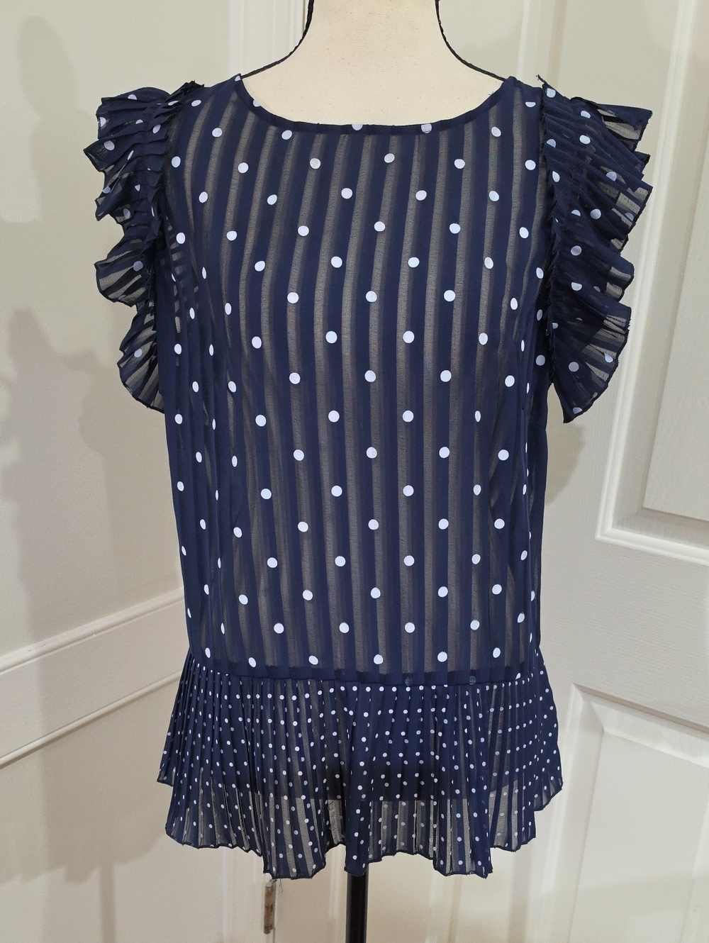 Renuar Navy Blue Polka Dot Pleated Flutter Sleeve Chiffon Blouse - M